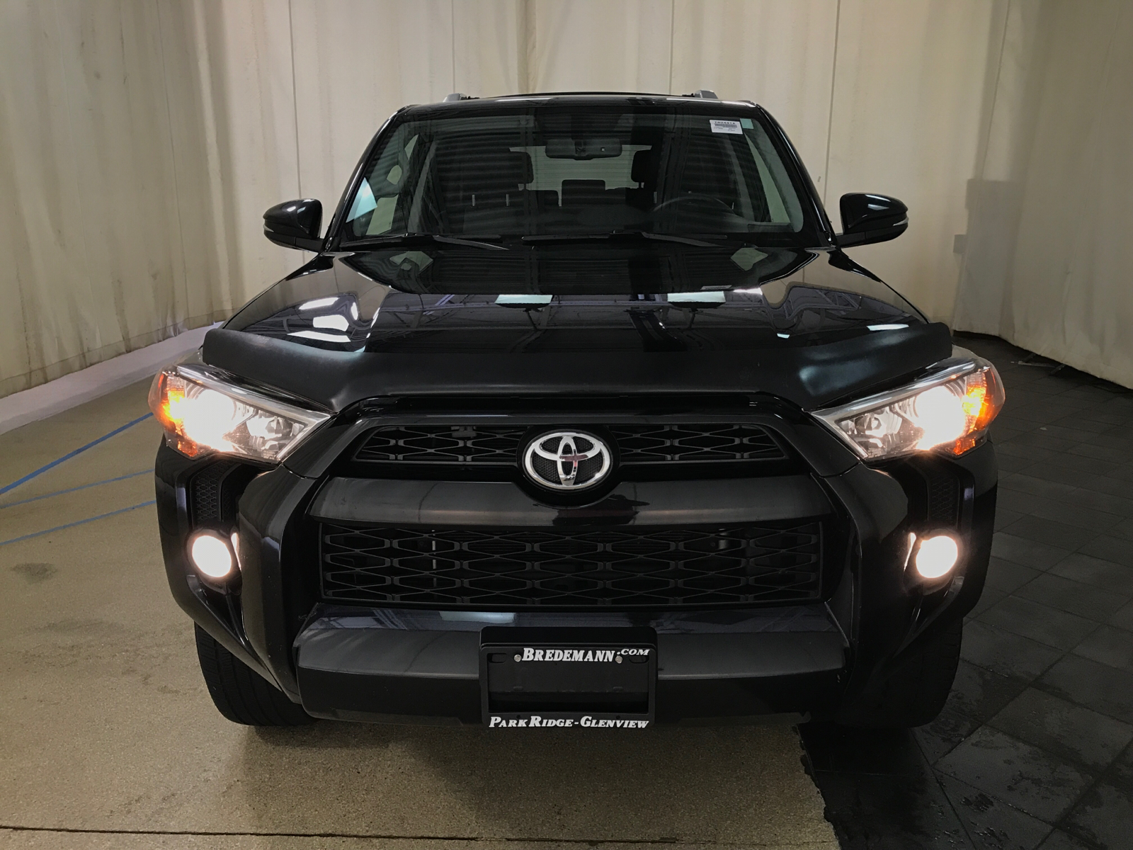 2018 Toyota 4Runner PREMIUM 27