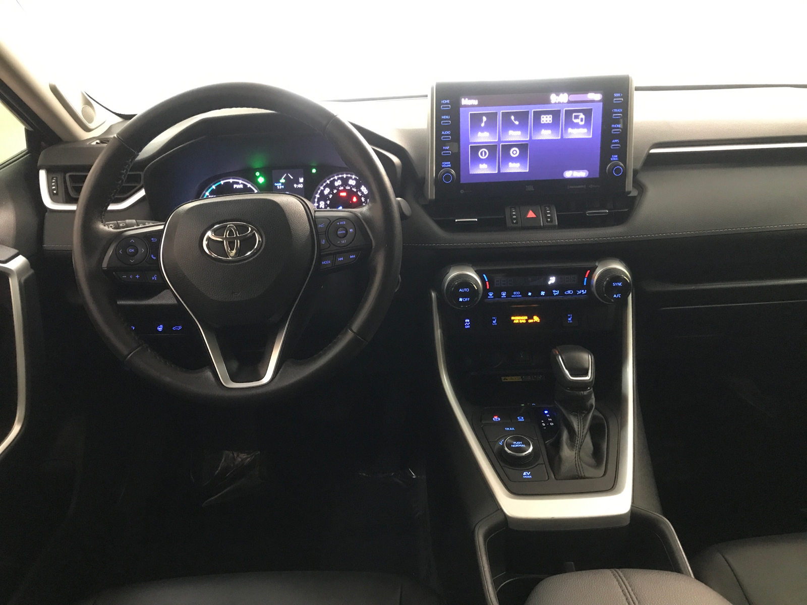 2022 Toyota RAV4 Hybrid XLE Premium 6