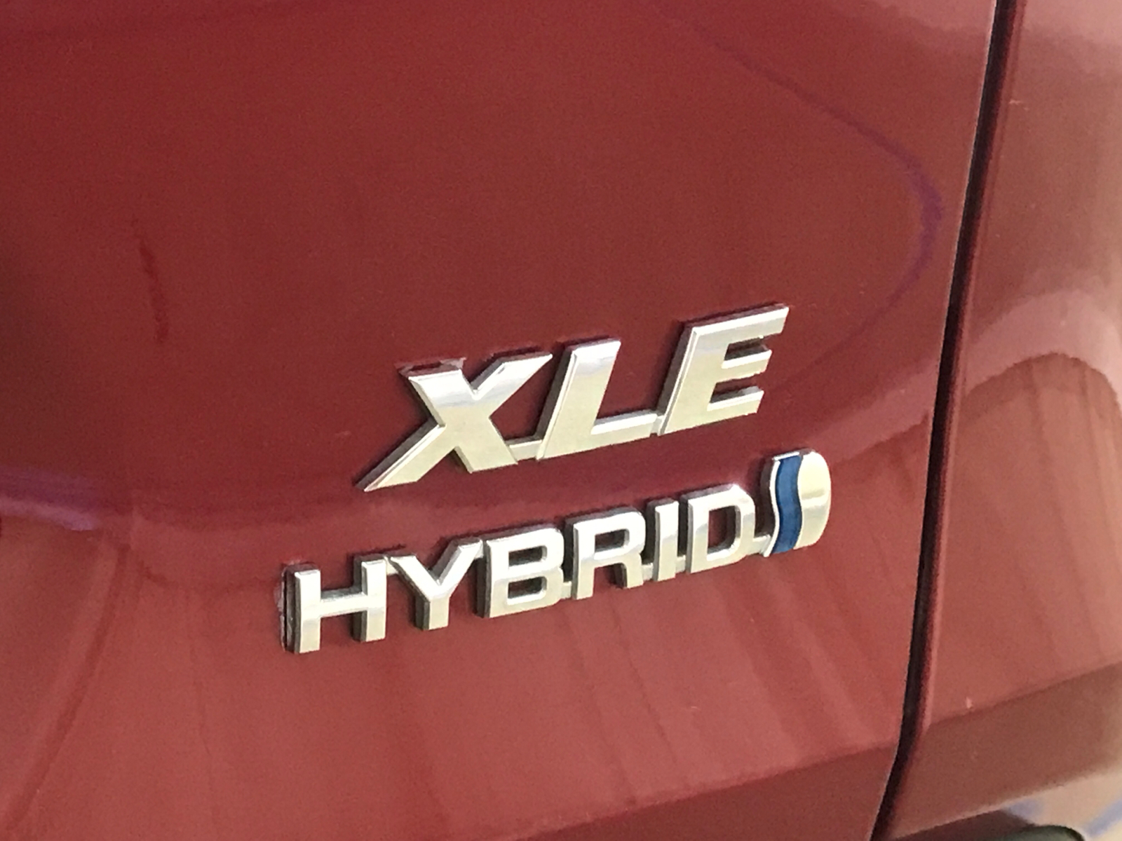 2022 Toyota RAV4 Hybrid XLE Premium 25