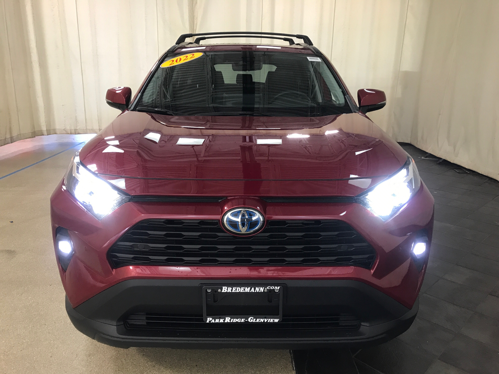 2022 Toyota RAV4 Hybrid XLE Premium 29