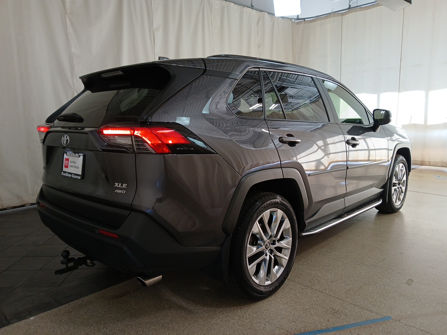 2019 Toyota RAV4 XLE Premium 3