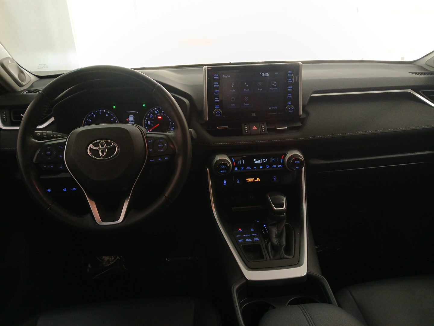 2019 Toyota RAV4 XLE Premium 6