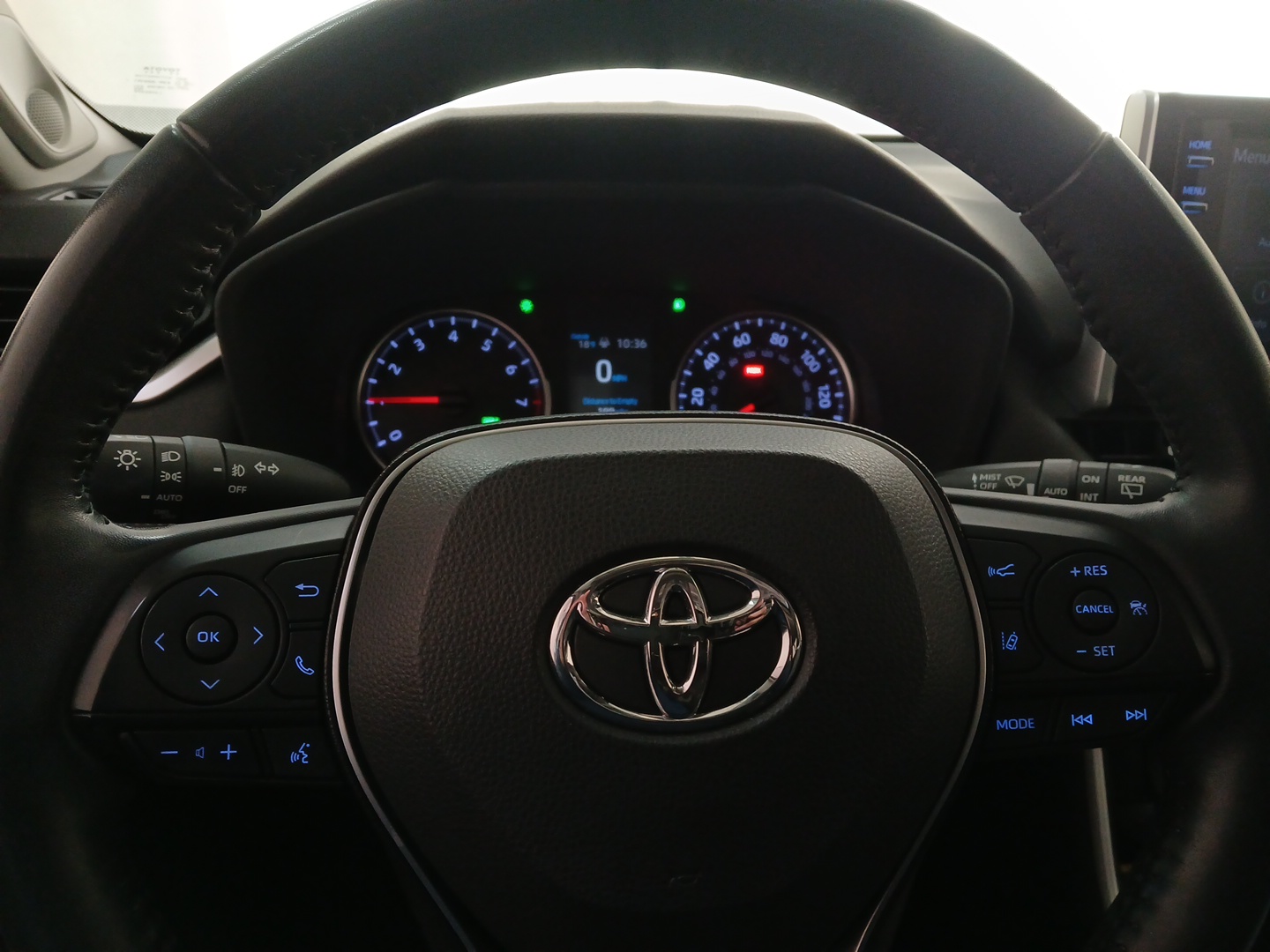 2019 Toyota RAV4 XLE Premium 10