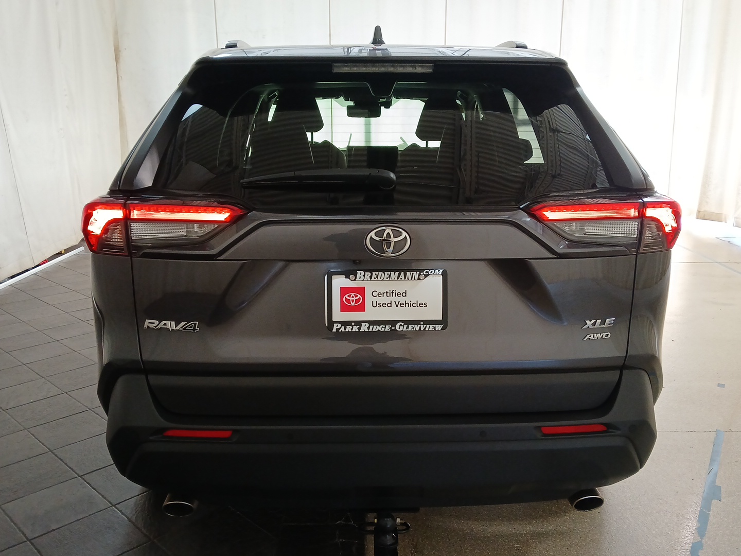 2019 Toyota RAV4 XLE Premium 27