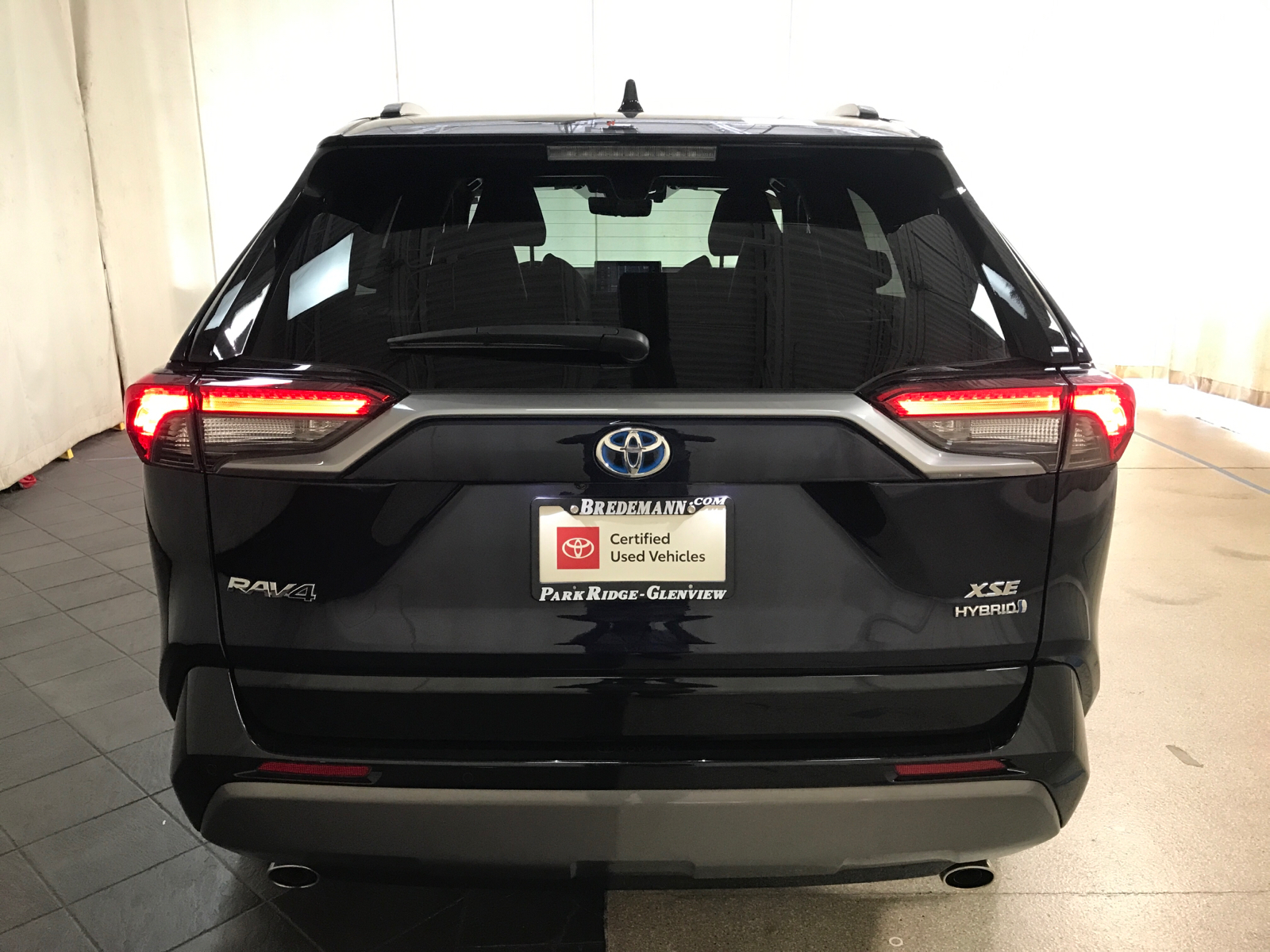 2021 Toyota RAV4 Hybrid XSE 27