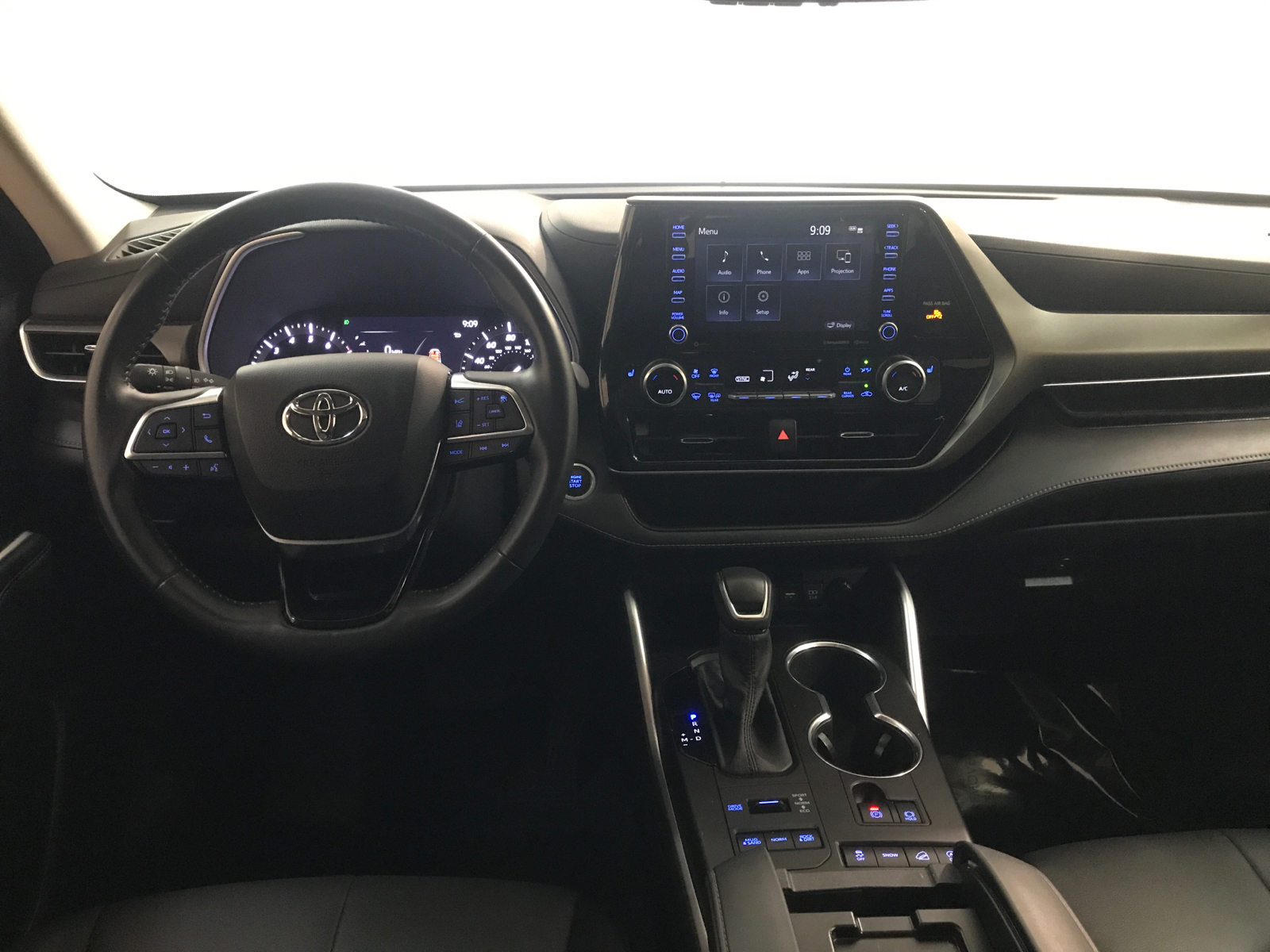 2021 Toyota Highlander XLE 4