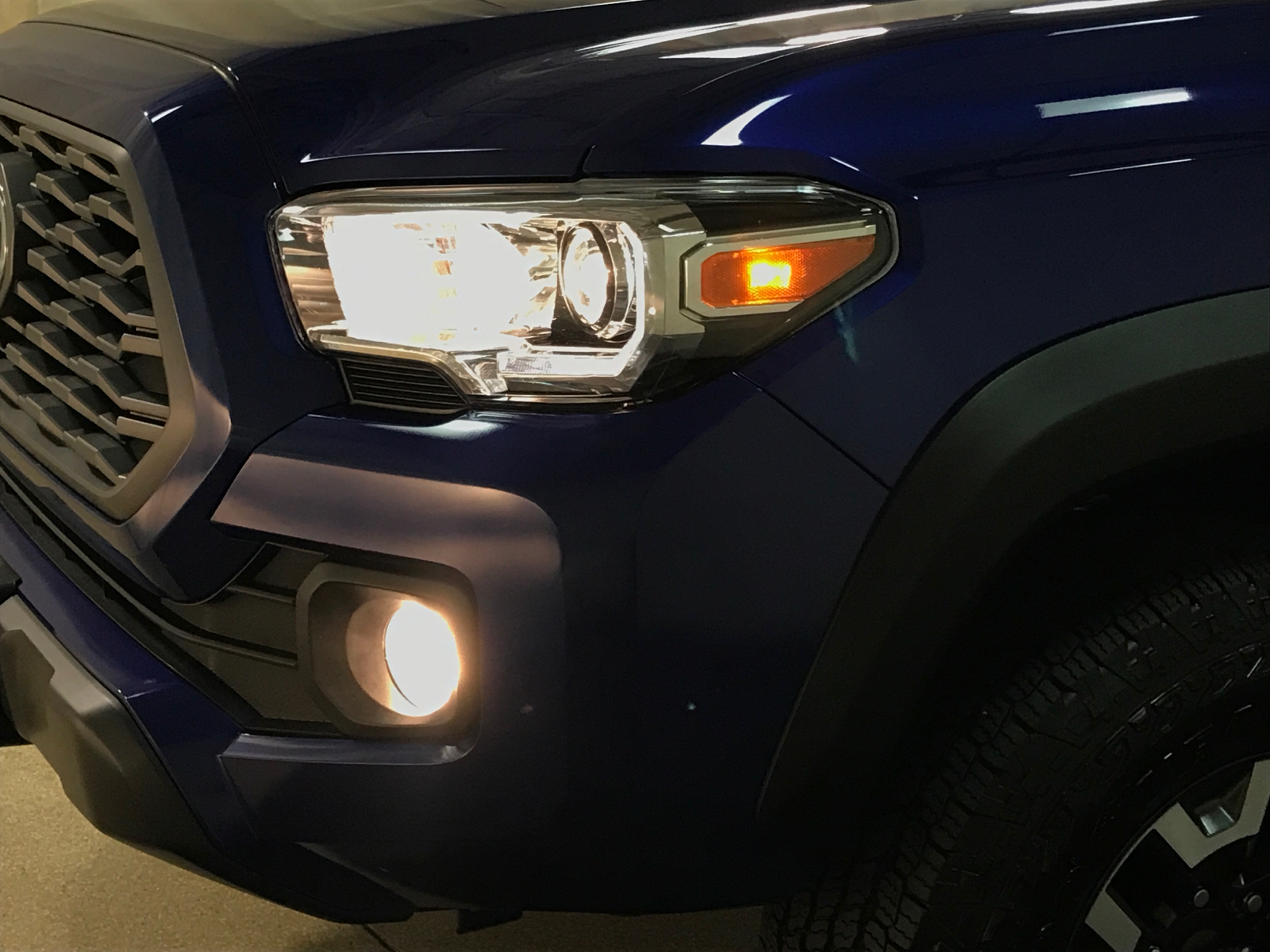 2023 Toyota Tacoma SR5 29