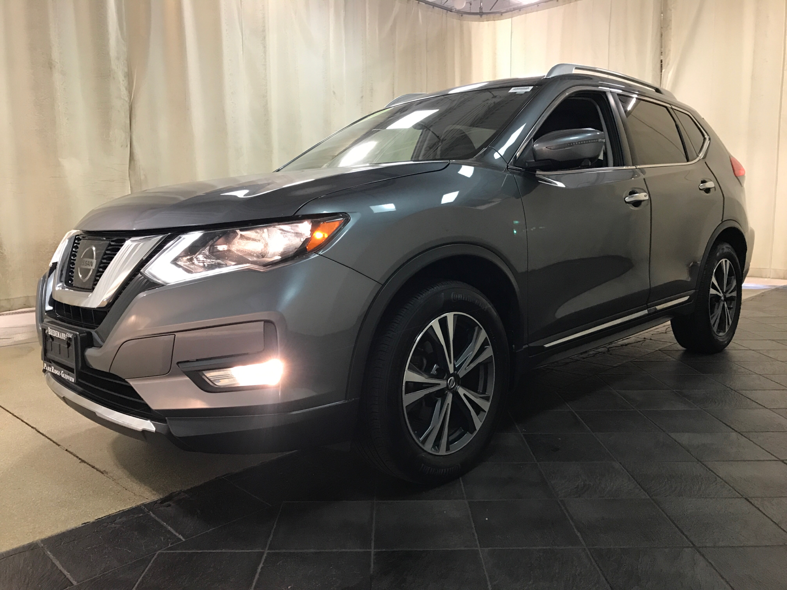 2017 Nissan Rogue SL 5