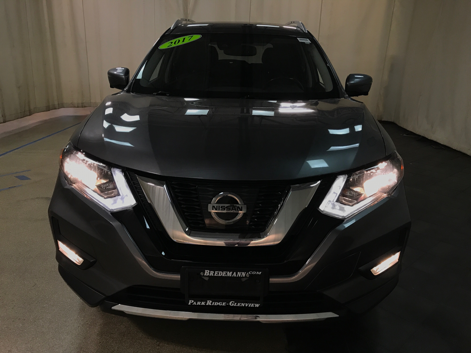 2017 Nissan Rogue SL 28