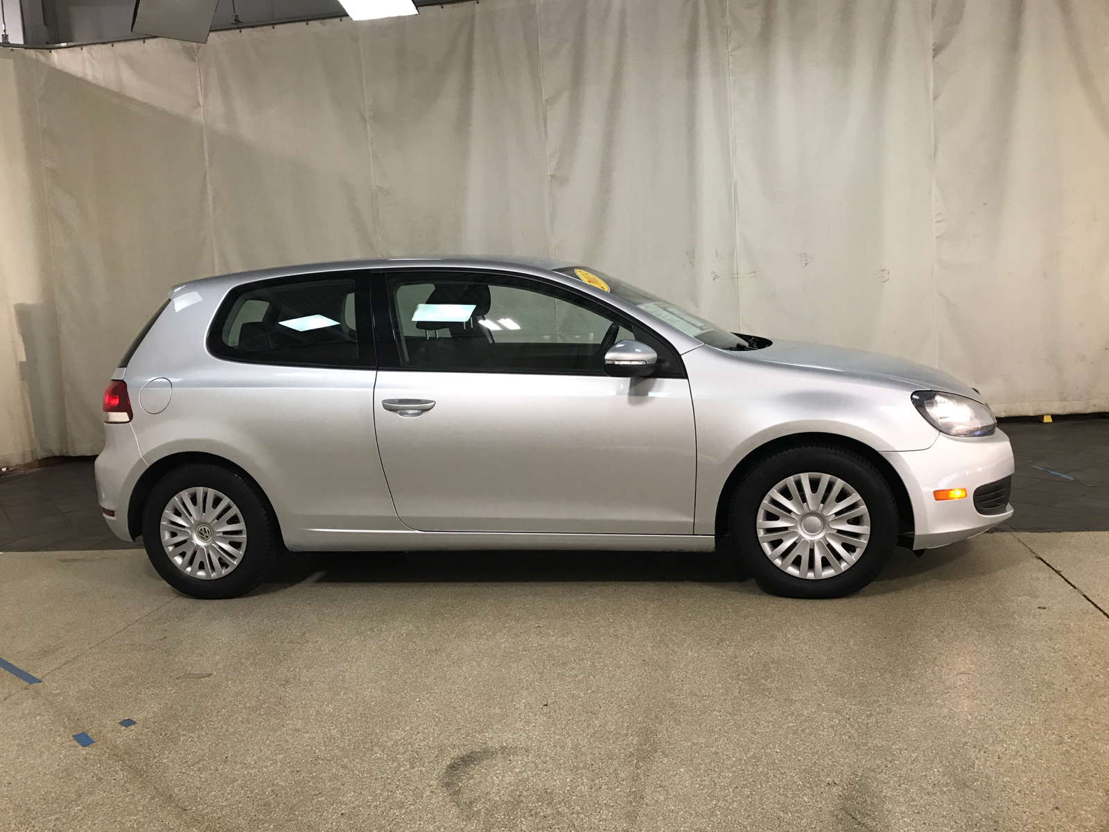 2013 Volkswagen Golf 2DR HB PZEV AT 2