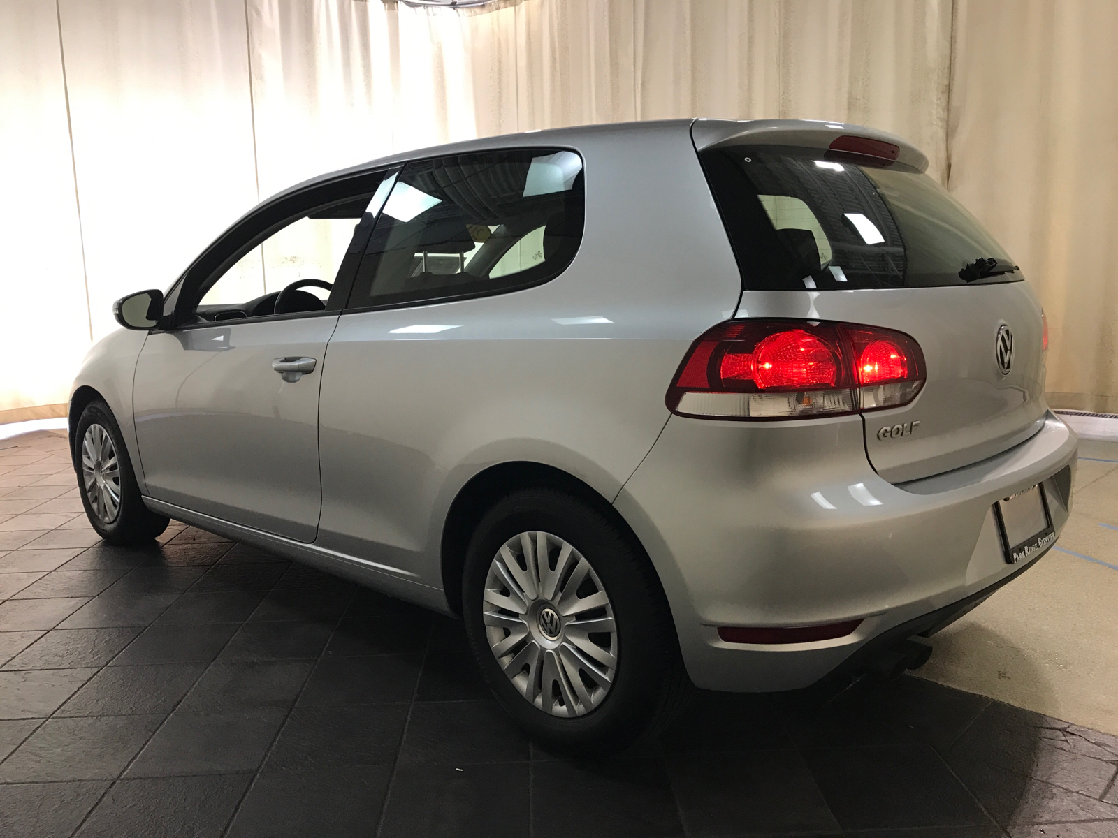 2013 Volkswagen Golf 2DR HB PZEV AT 4