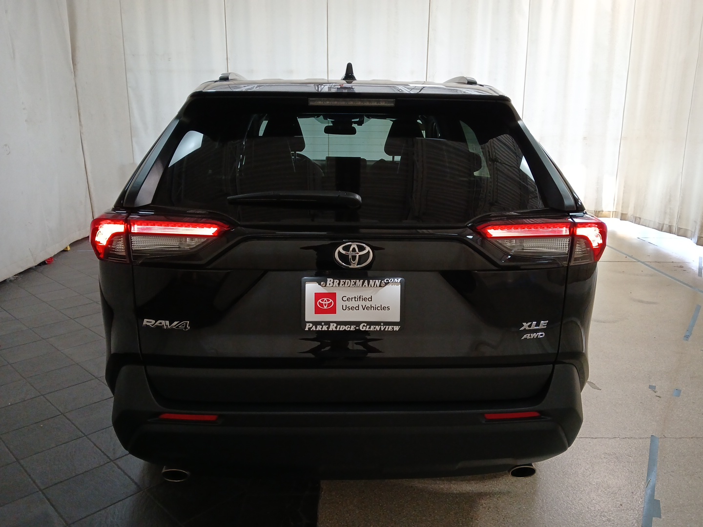 2023 Toyota RAV4 XLE Premium 26