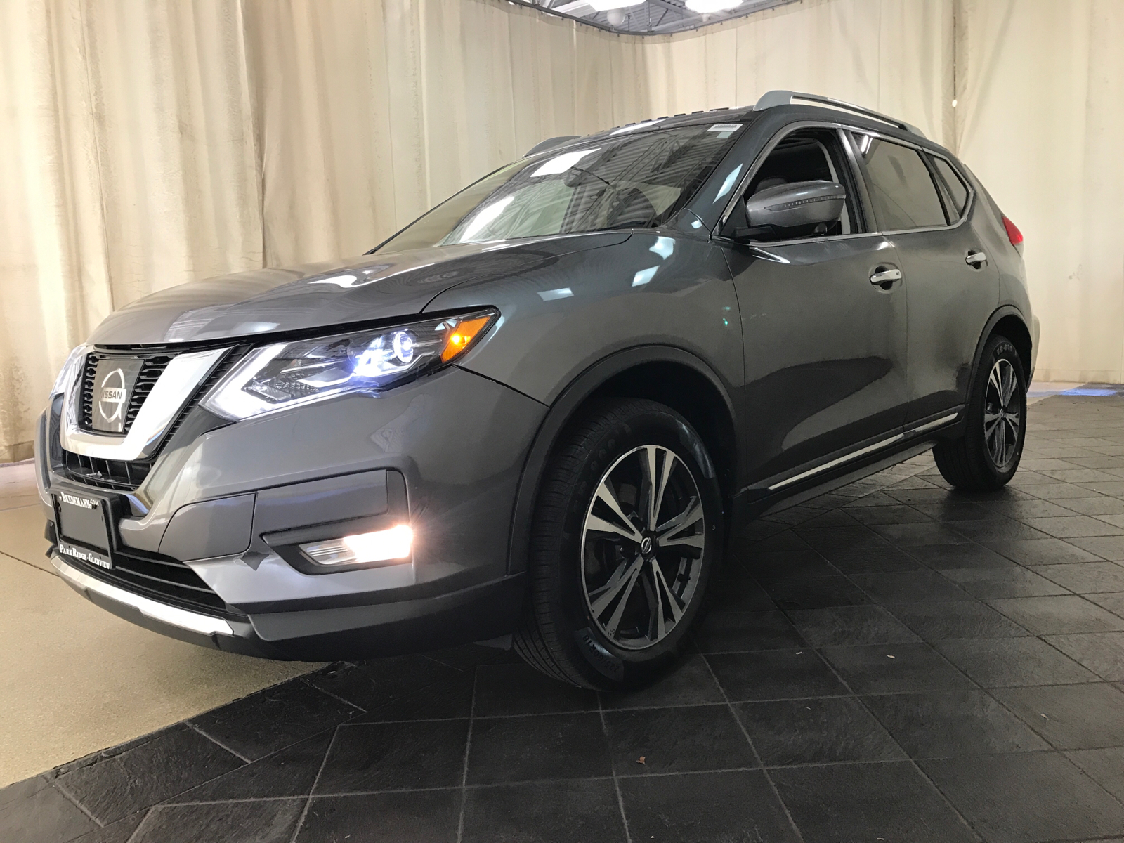 2017 Nissan Rogue SL 5