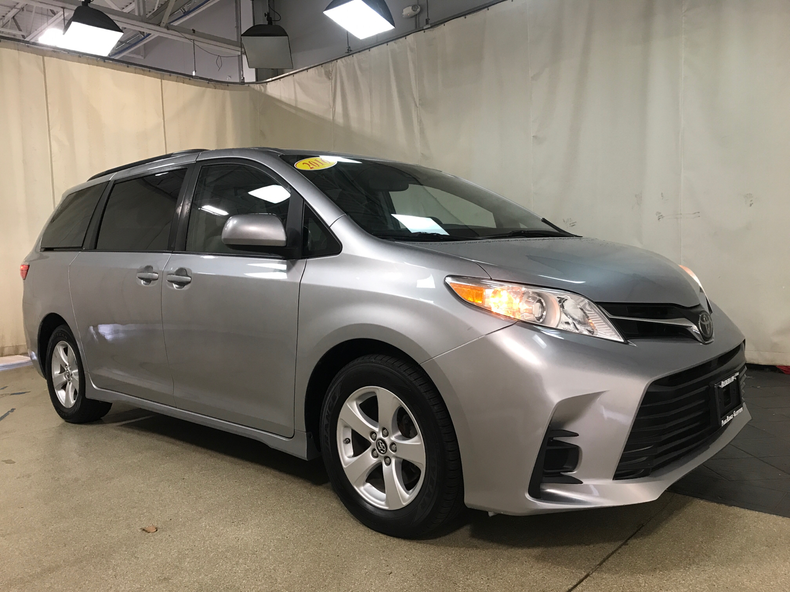 2018 Toyota Sienna  1