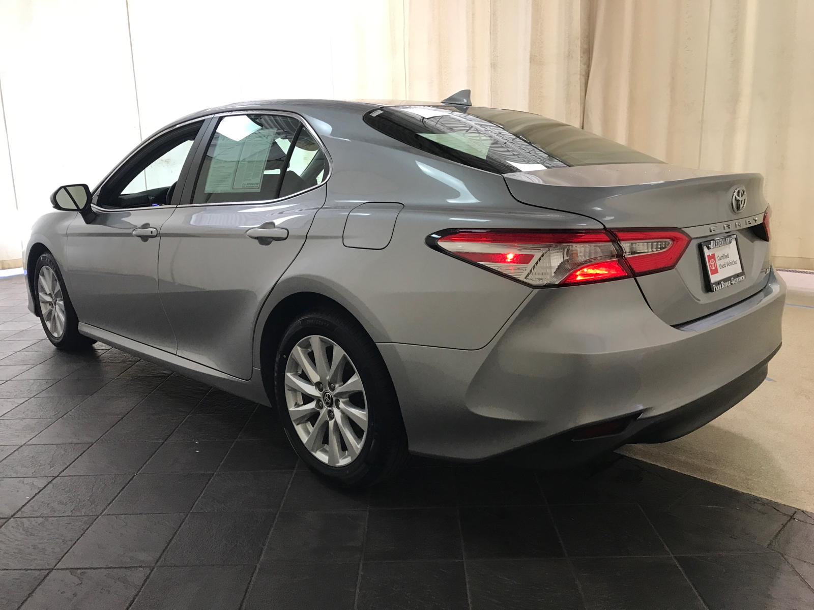 2020 Toyota Camry LE 4