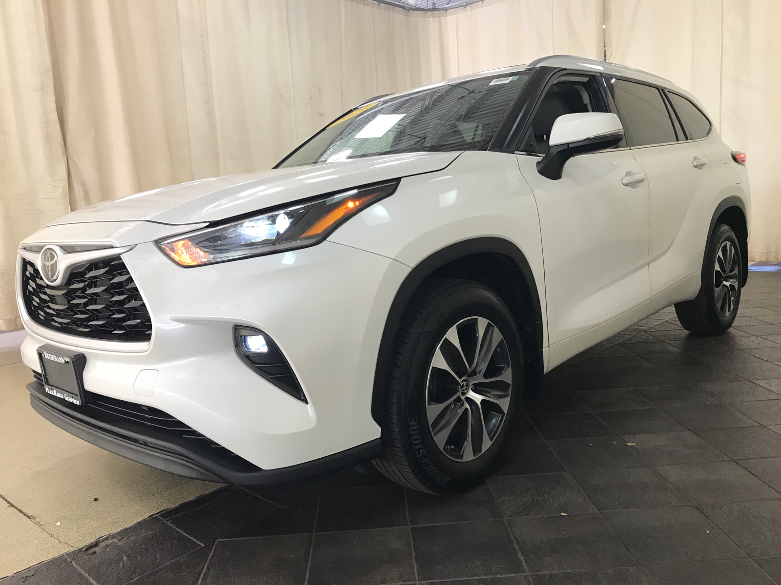 2021 Toyota Highlander XLE 5