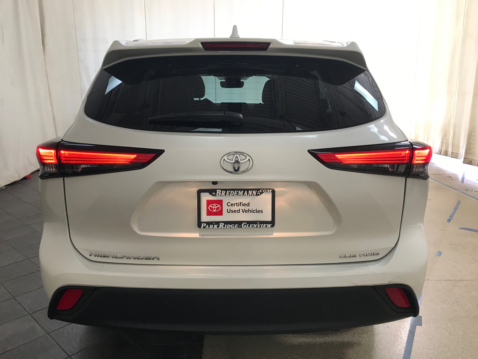 2021 Toyota Highlander XLE 27