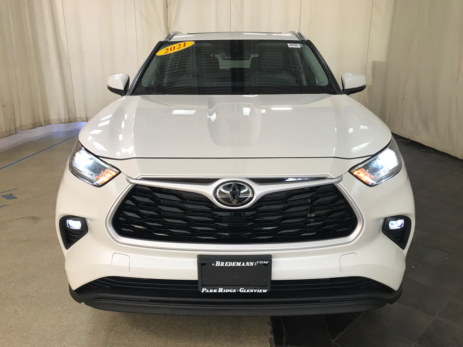 2021 Toyota Highlander XLE 30