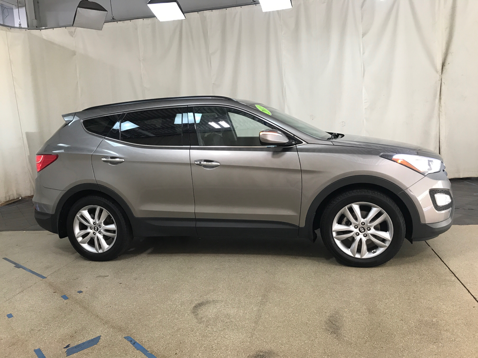 2013 Hyundai Santa Fe 2.0T Sport 2