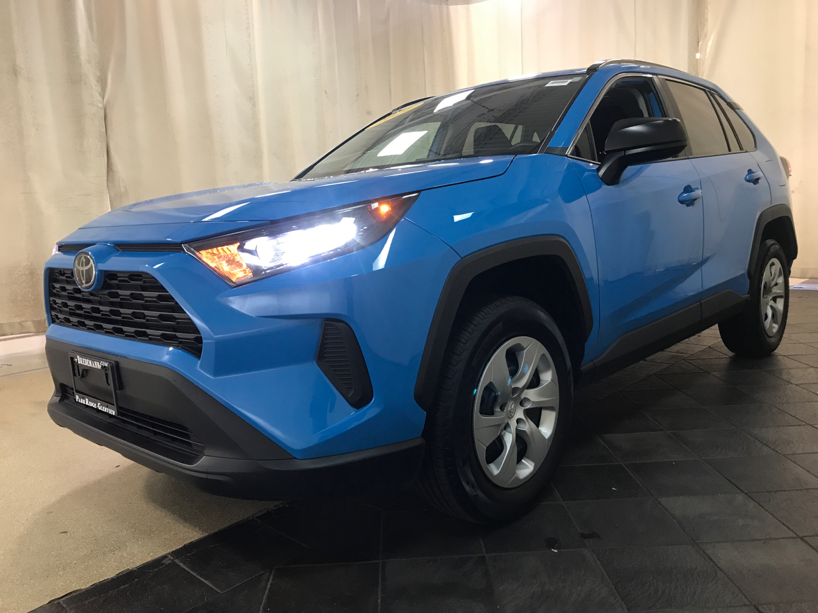 2021 Toyota RAV4 LE 5