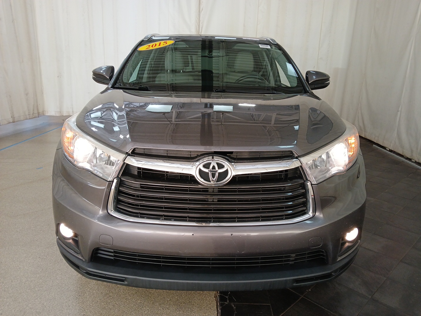 2015 Toyota Highlander XLE 29