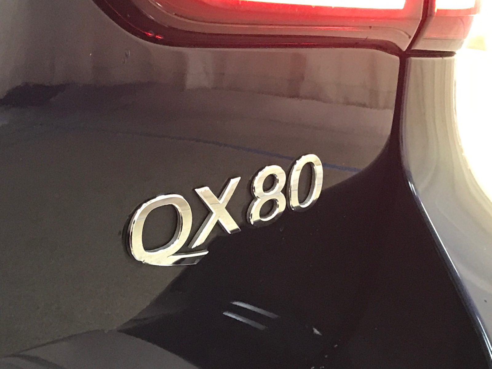 2019 INFINITI QX80 LUXE 27