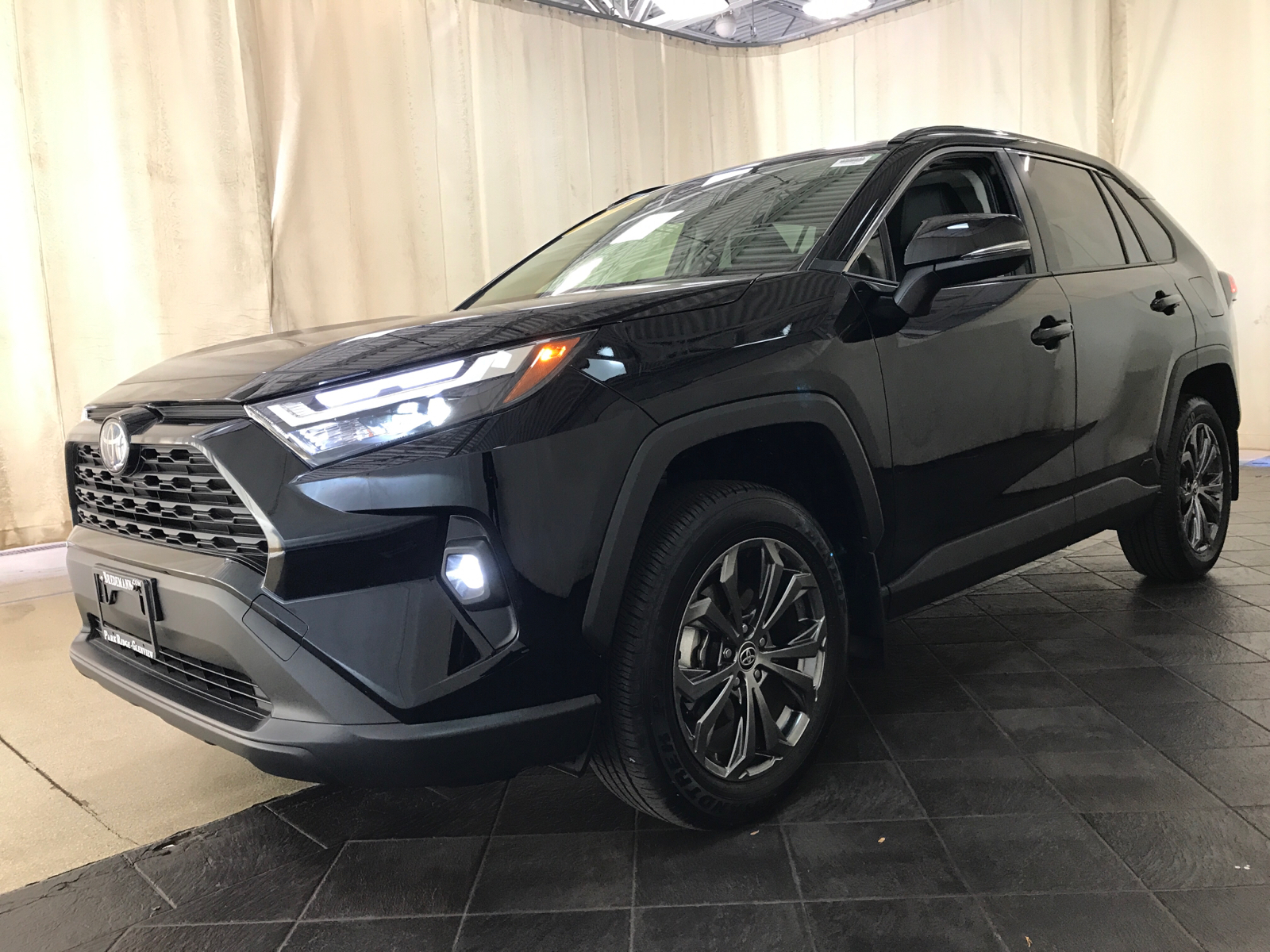 2024 Toyota RAV4 Hybrid XLE Premium 5