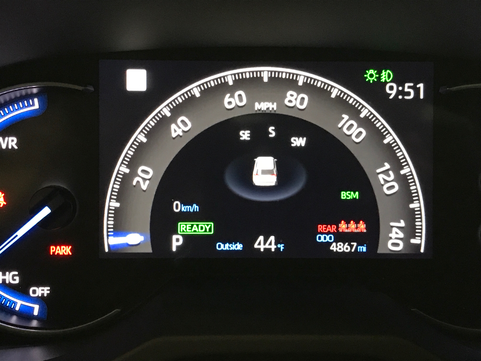 2024 Toyota RAV4 Hybrid XLE Premium 9