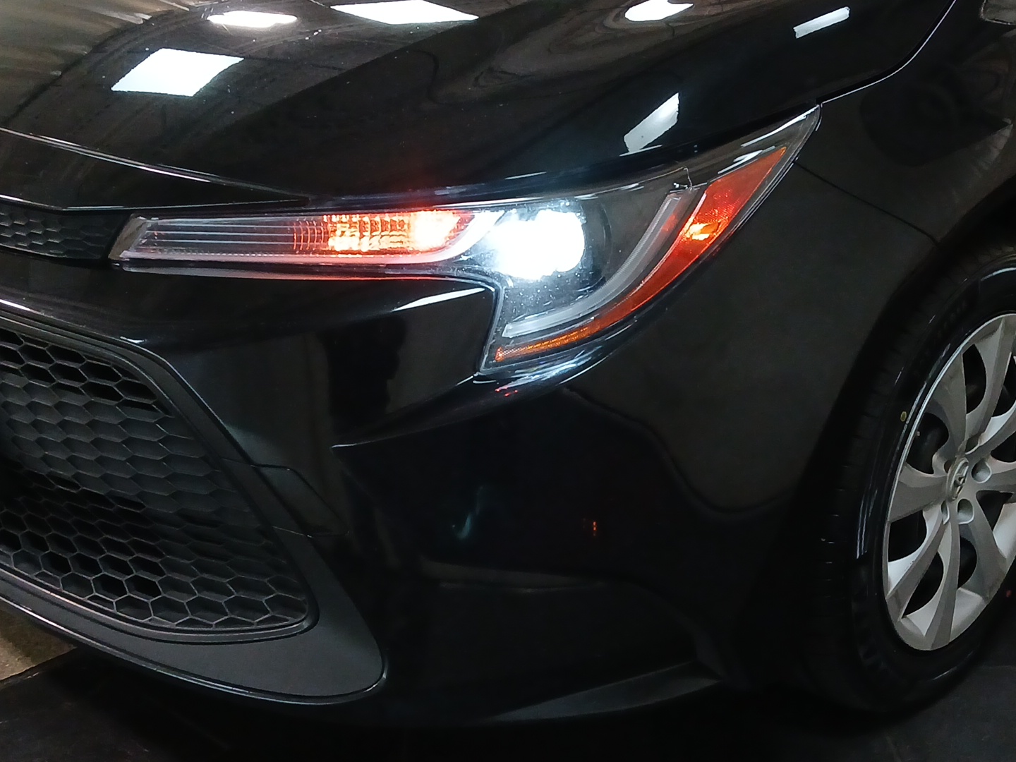 2021 Toyota Corolla LE 25