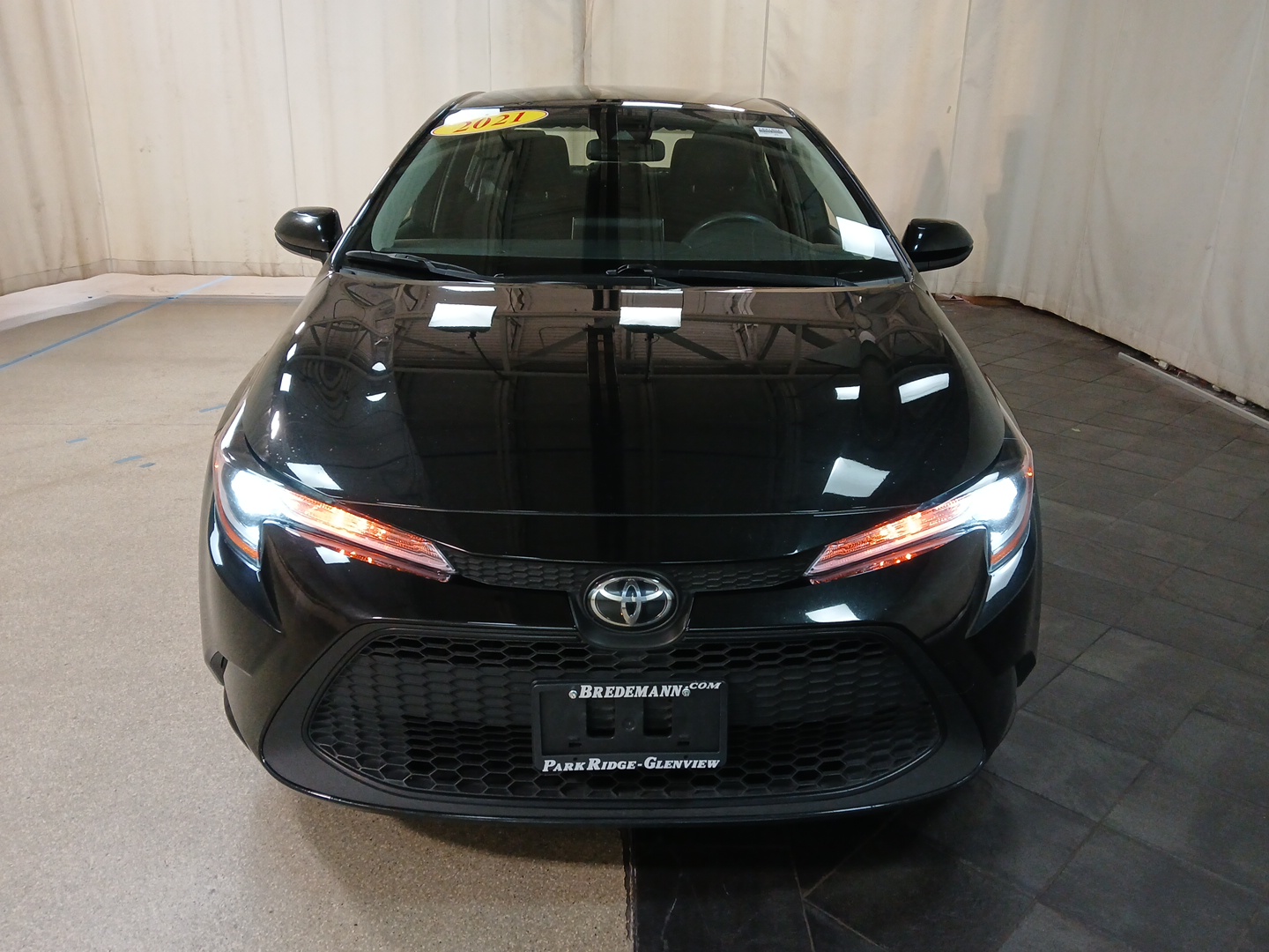 2021 Toyota Corolla LE 26