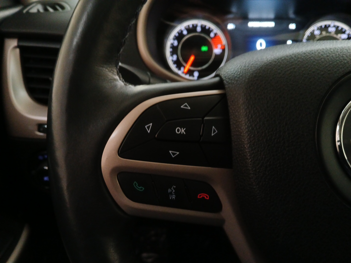 2017 Jeep Cherokee Limited 8