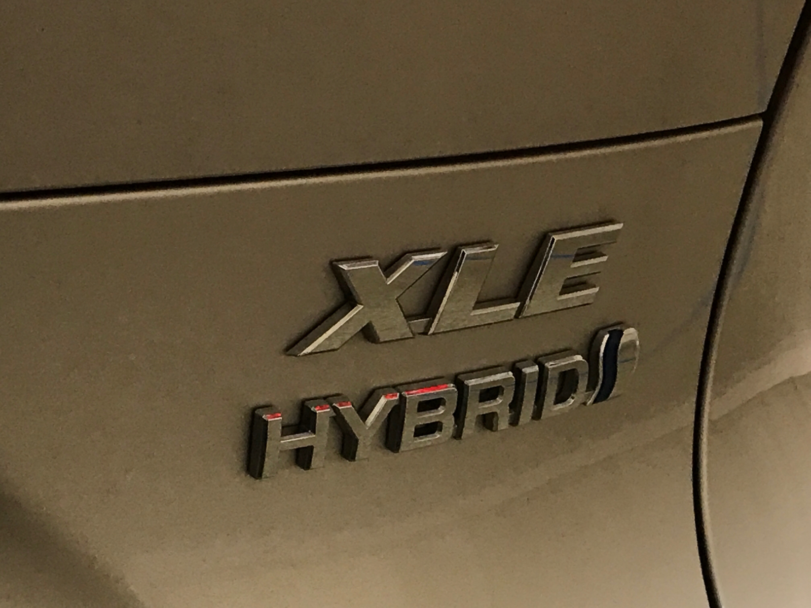 2021 Toyota Venza XLE 24