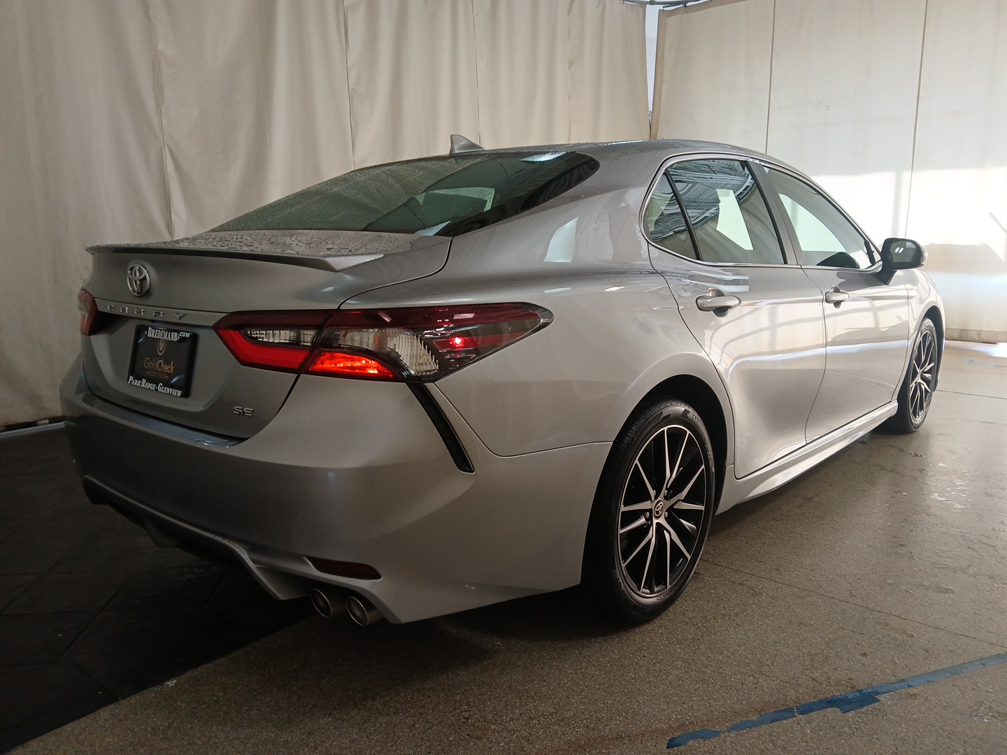 2021 Toyota Camry SE 3