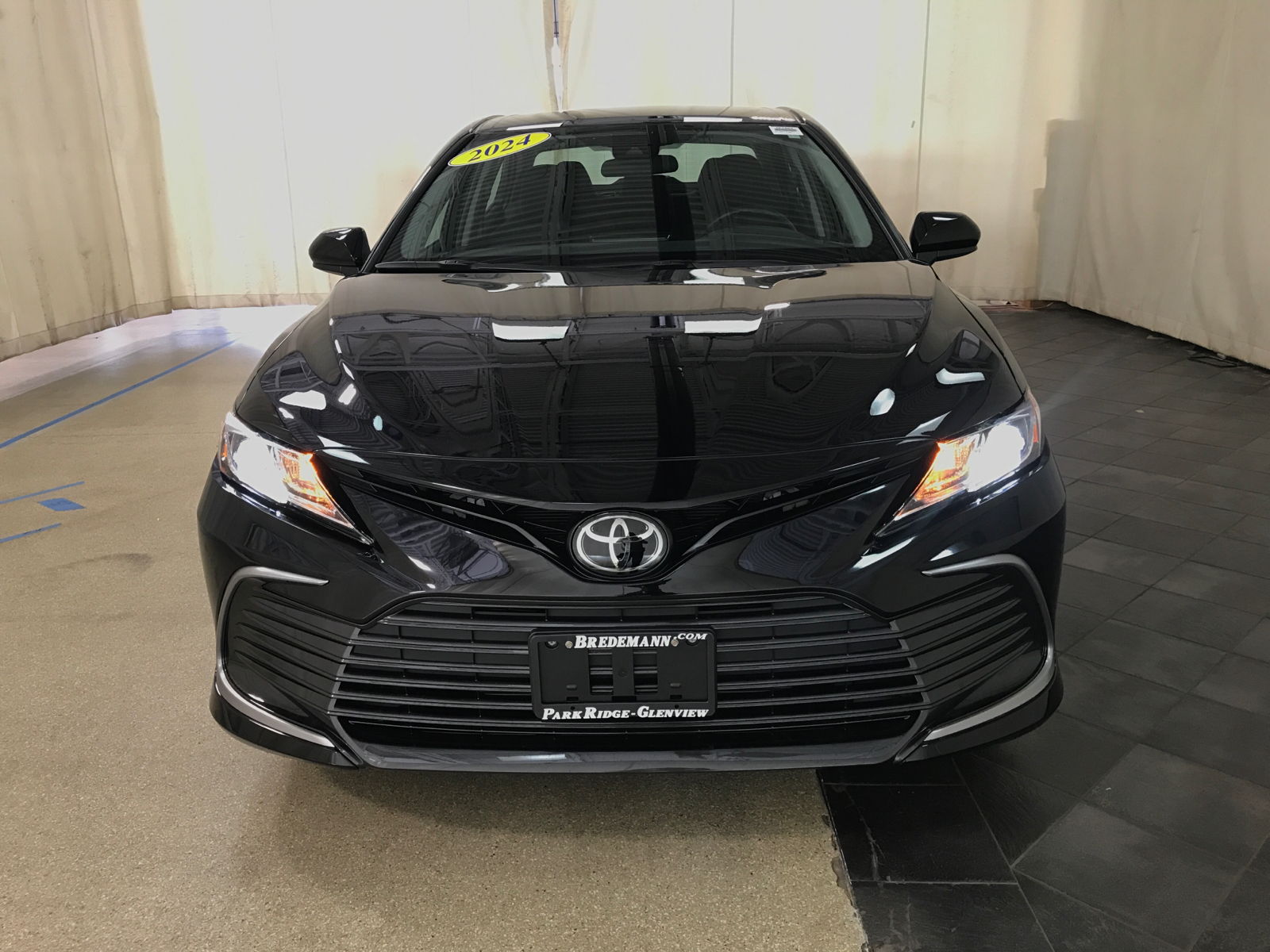 2024 Toyota Camry LE 25