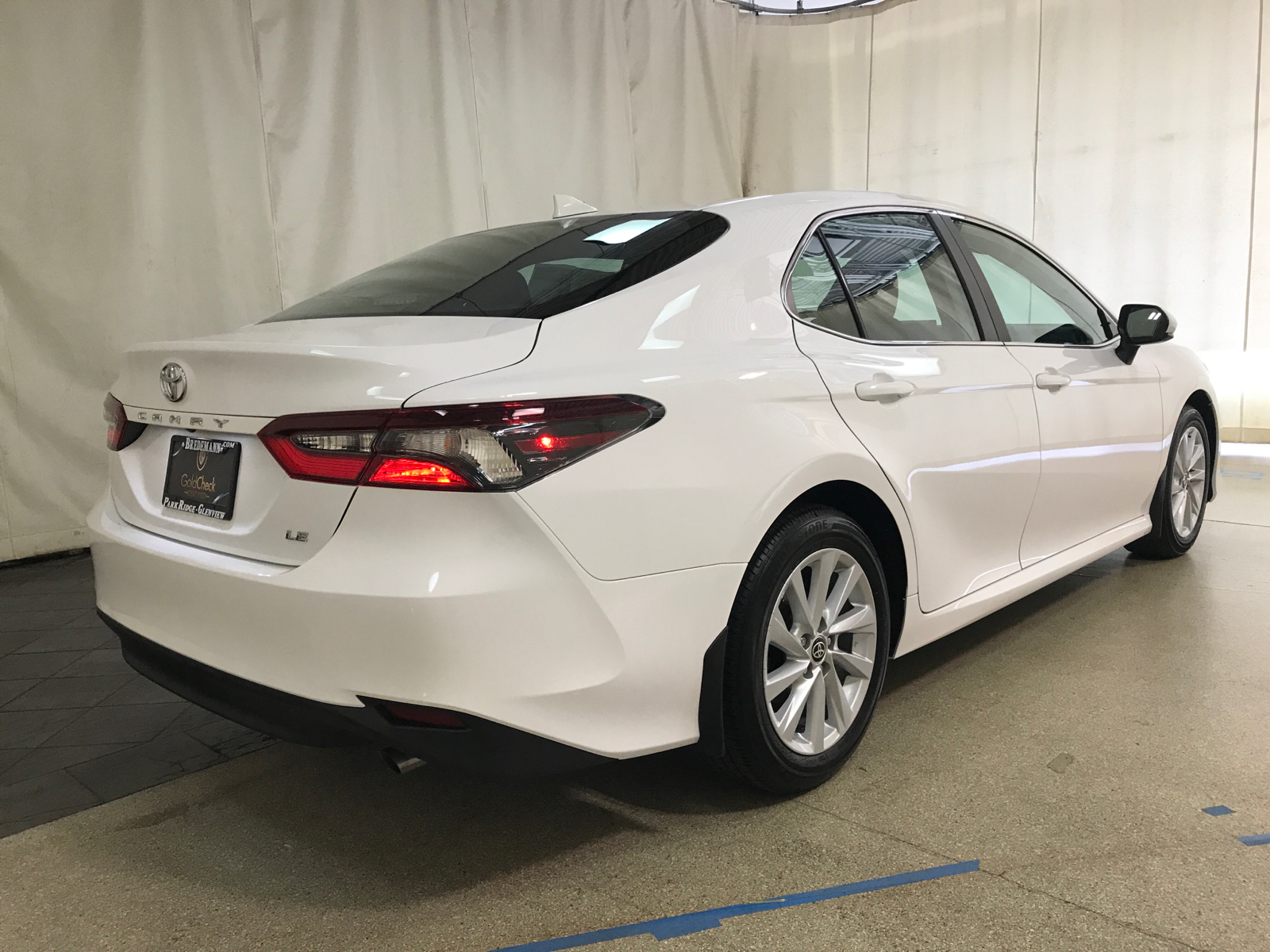 2024 Toyota Camry LE 3