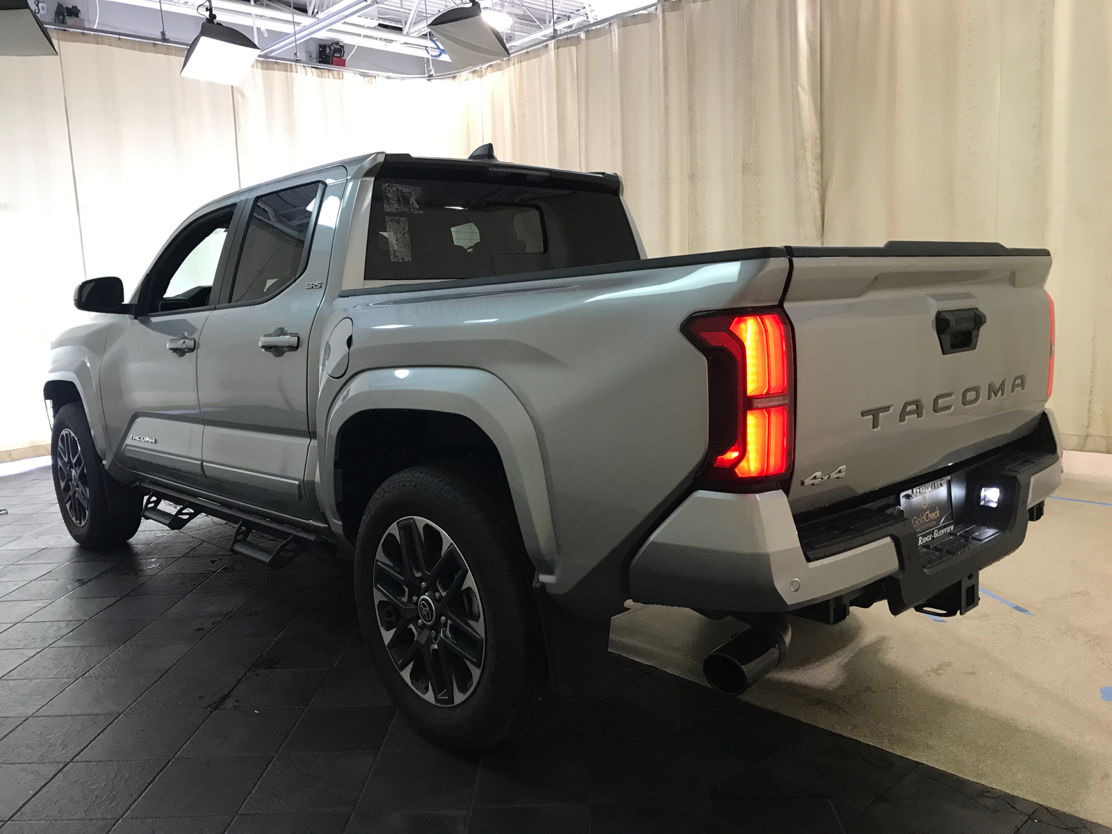 2024 Toyota Tacoma SR5 4