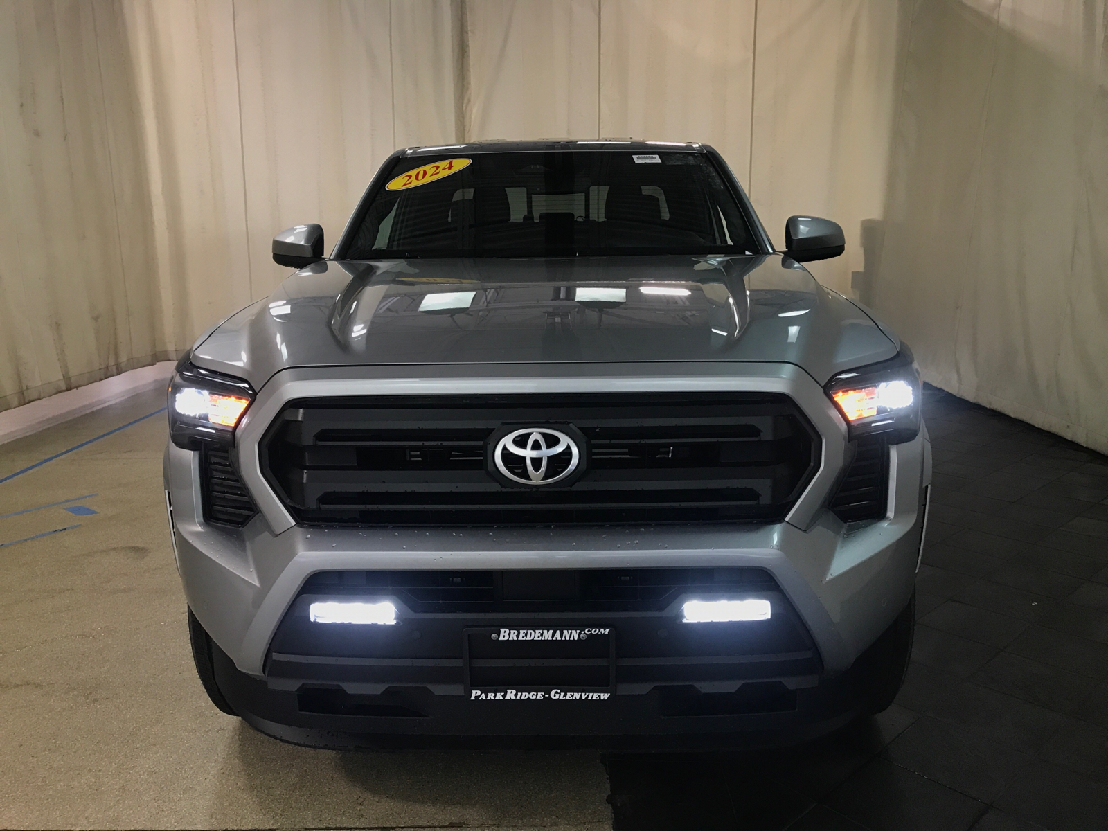 2024 Toyota Tacoma SR5 27