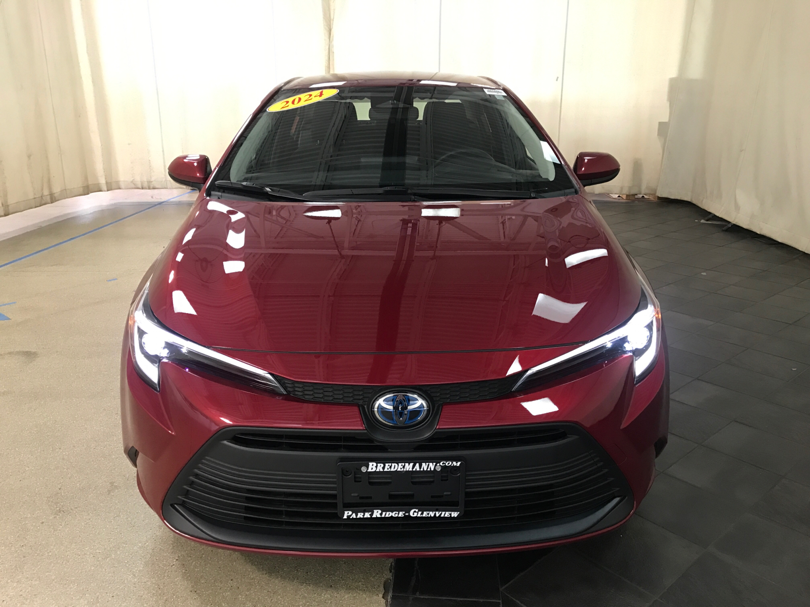 2024 Toyota Corolla Hybrid LE 23