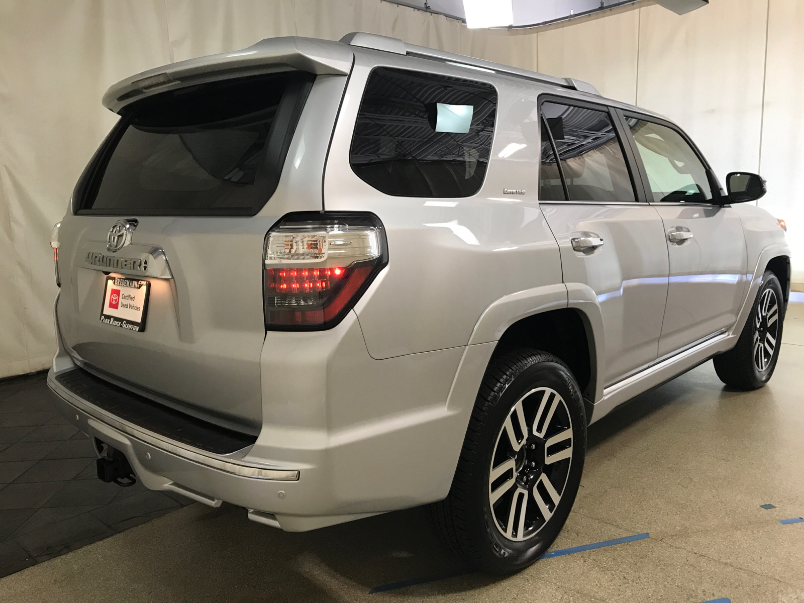 2023 Toyota 4Runner Limited 3