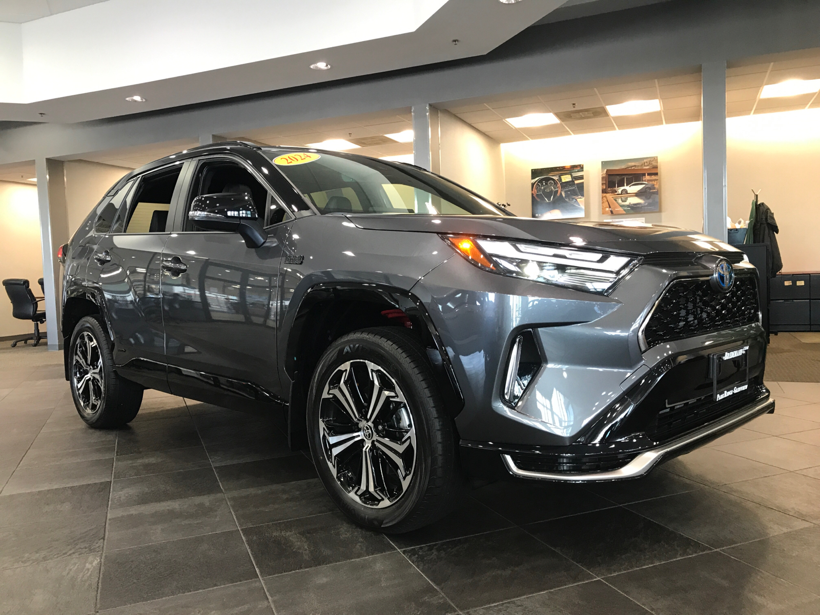 2024 Toyota RAV4 Prime XSE 1