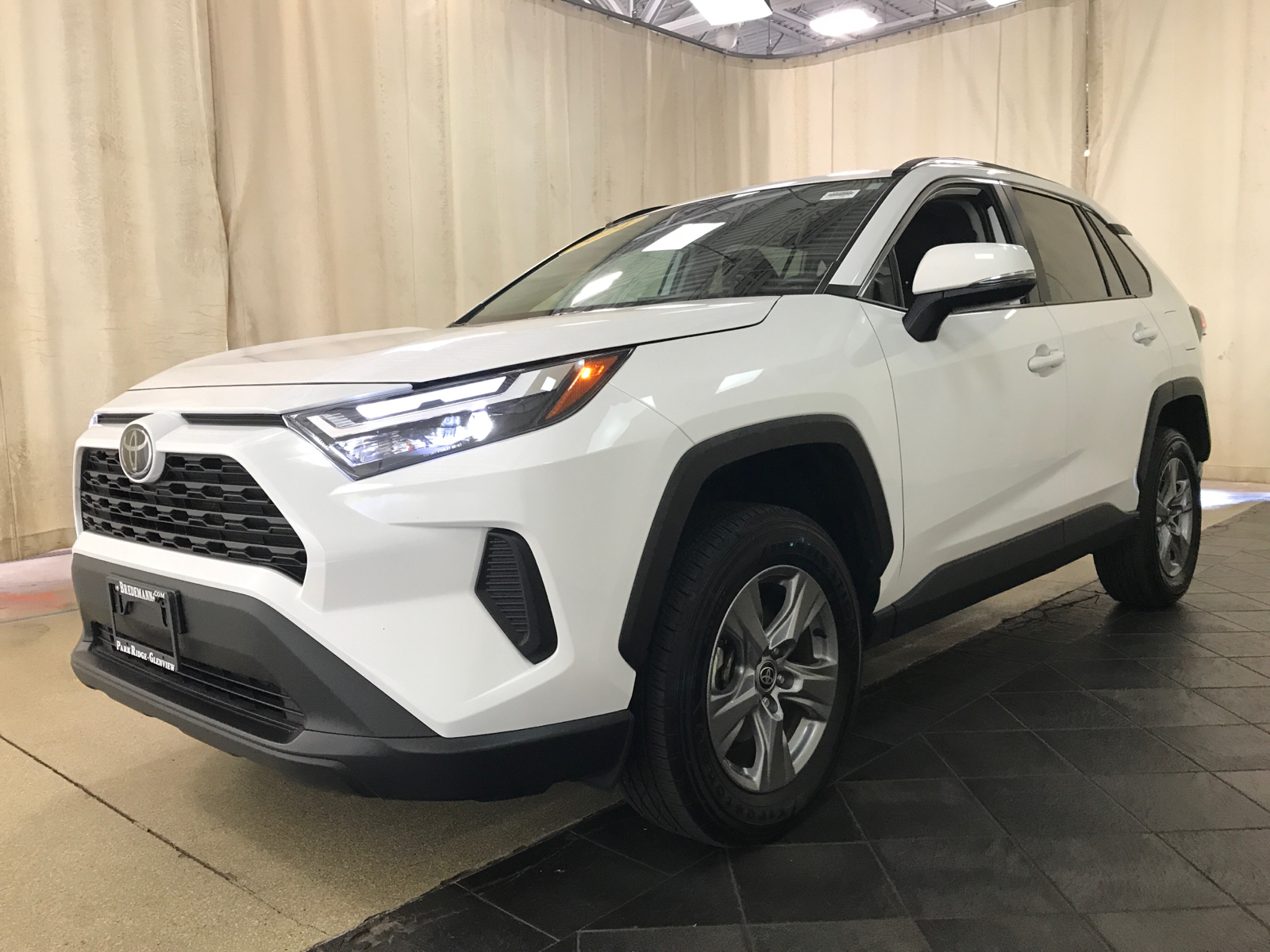 2024 Toyota RAV4 XLE 5