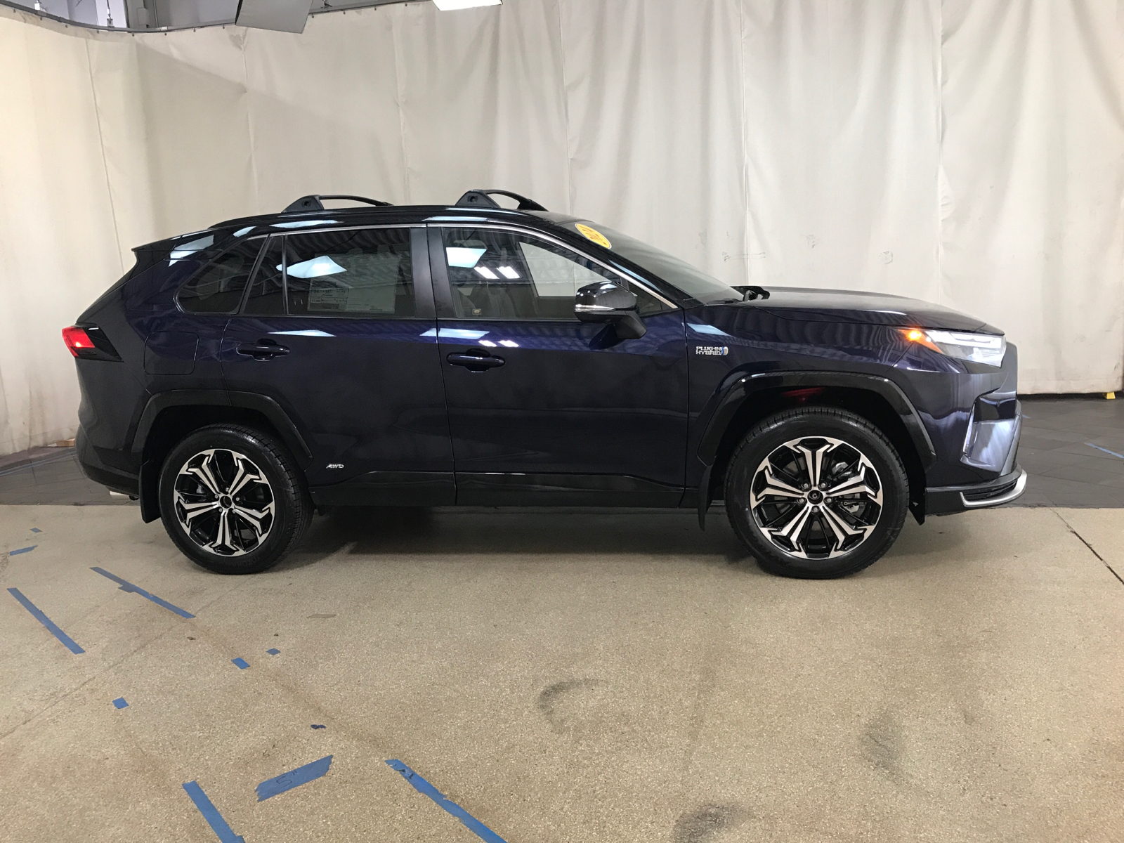 2024 Toyota RAV4 Prime XSE 2