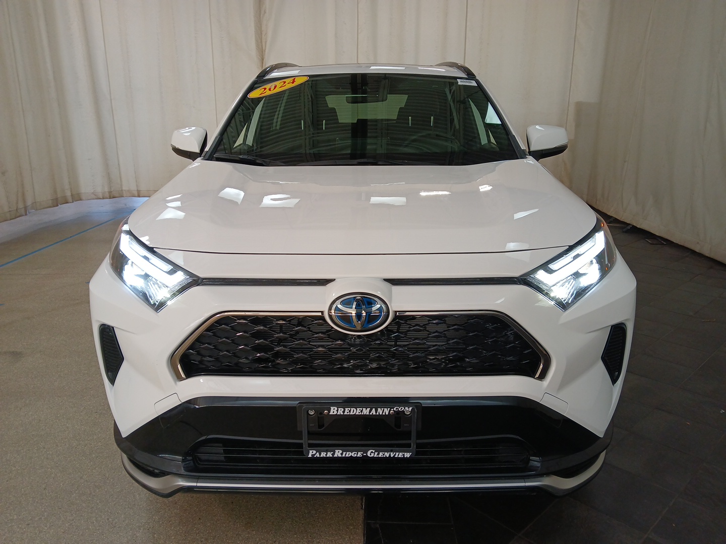 2024 Toyota RAV4 Prime SE 31