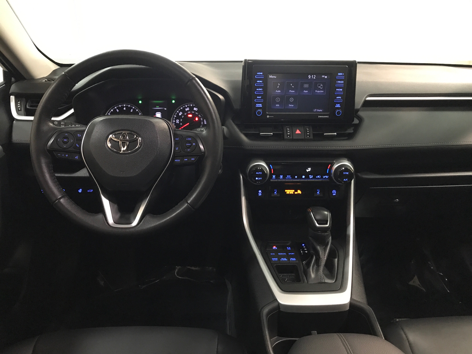 2022 Toyota RAV4 XLE Premium 6