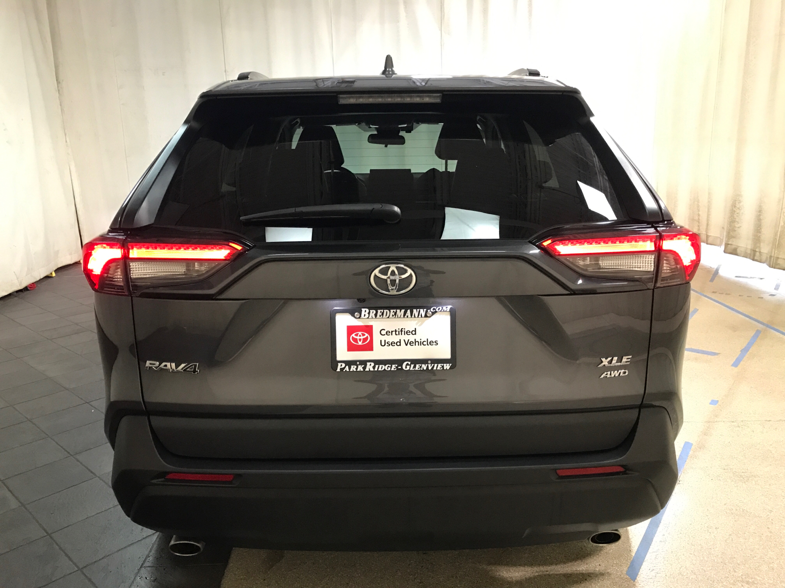 2022 Toyota RAV4 XLE Premium 26