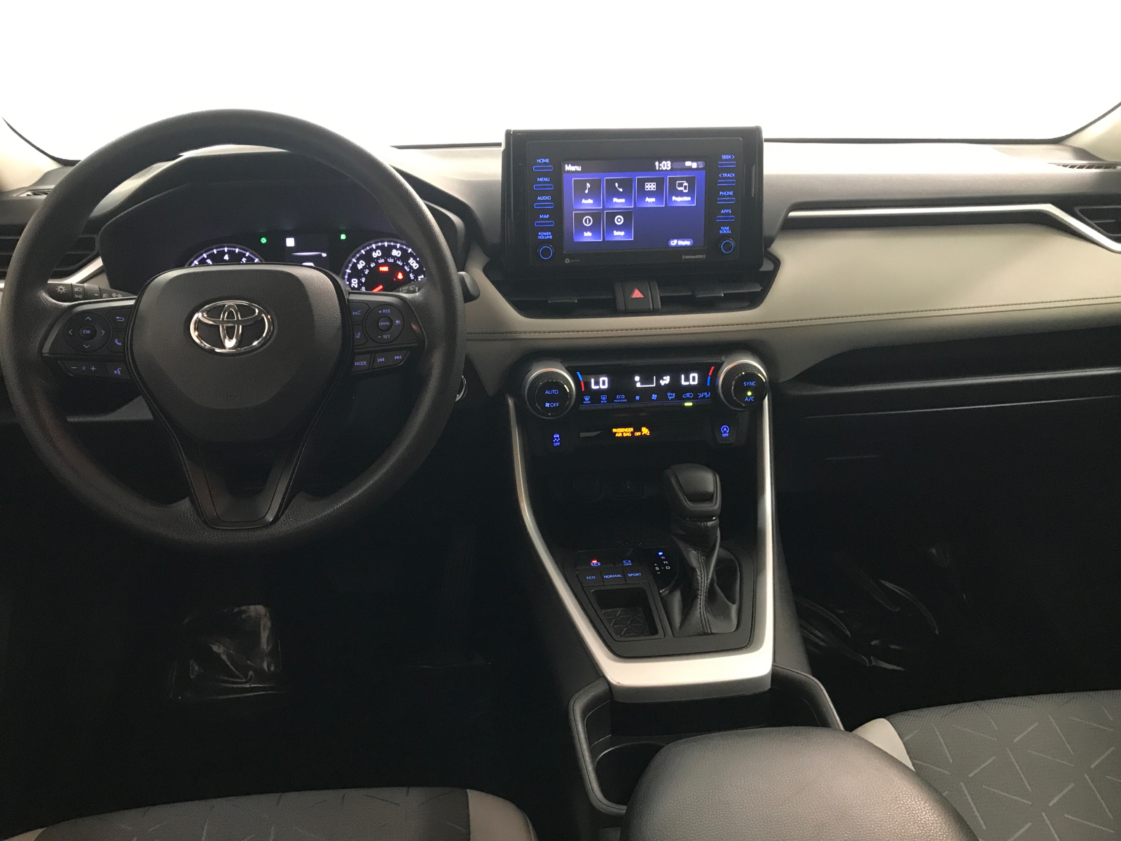 2021 Toyota RAV4 XLE 6