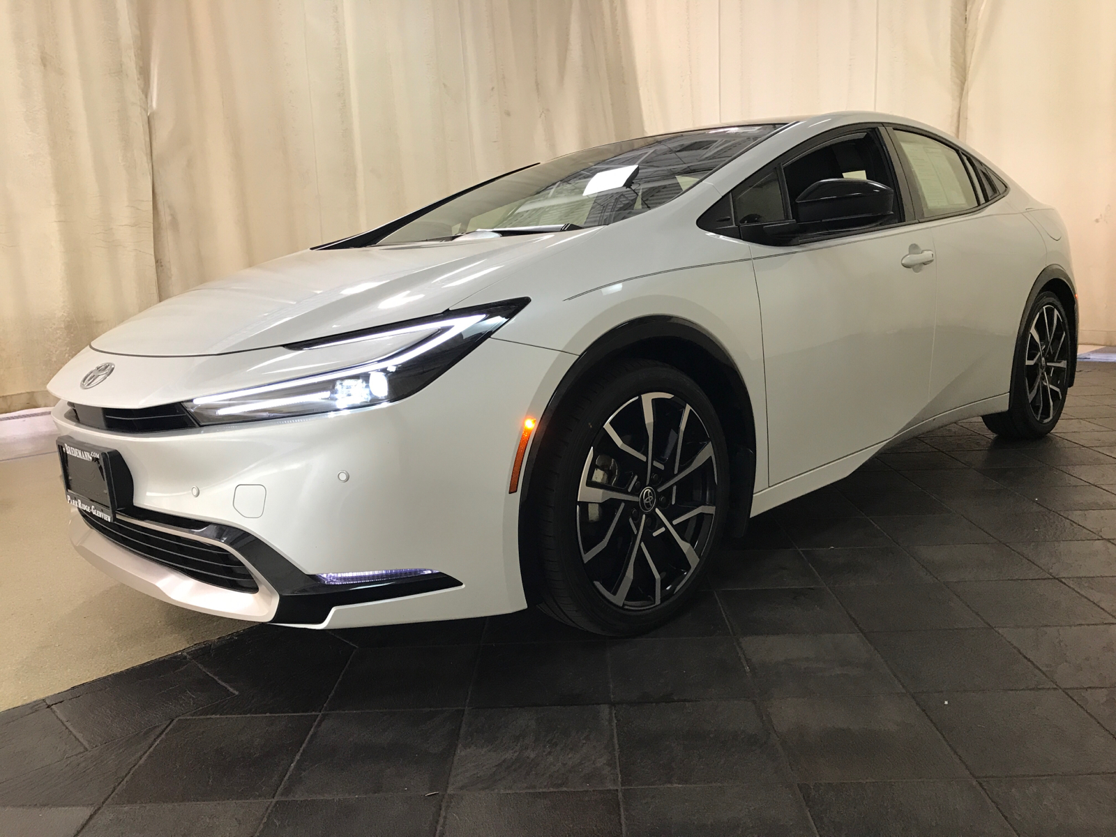 2024 Toyota Prius Prime XSE 5