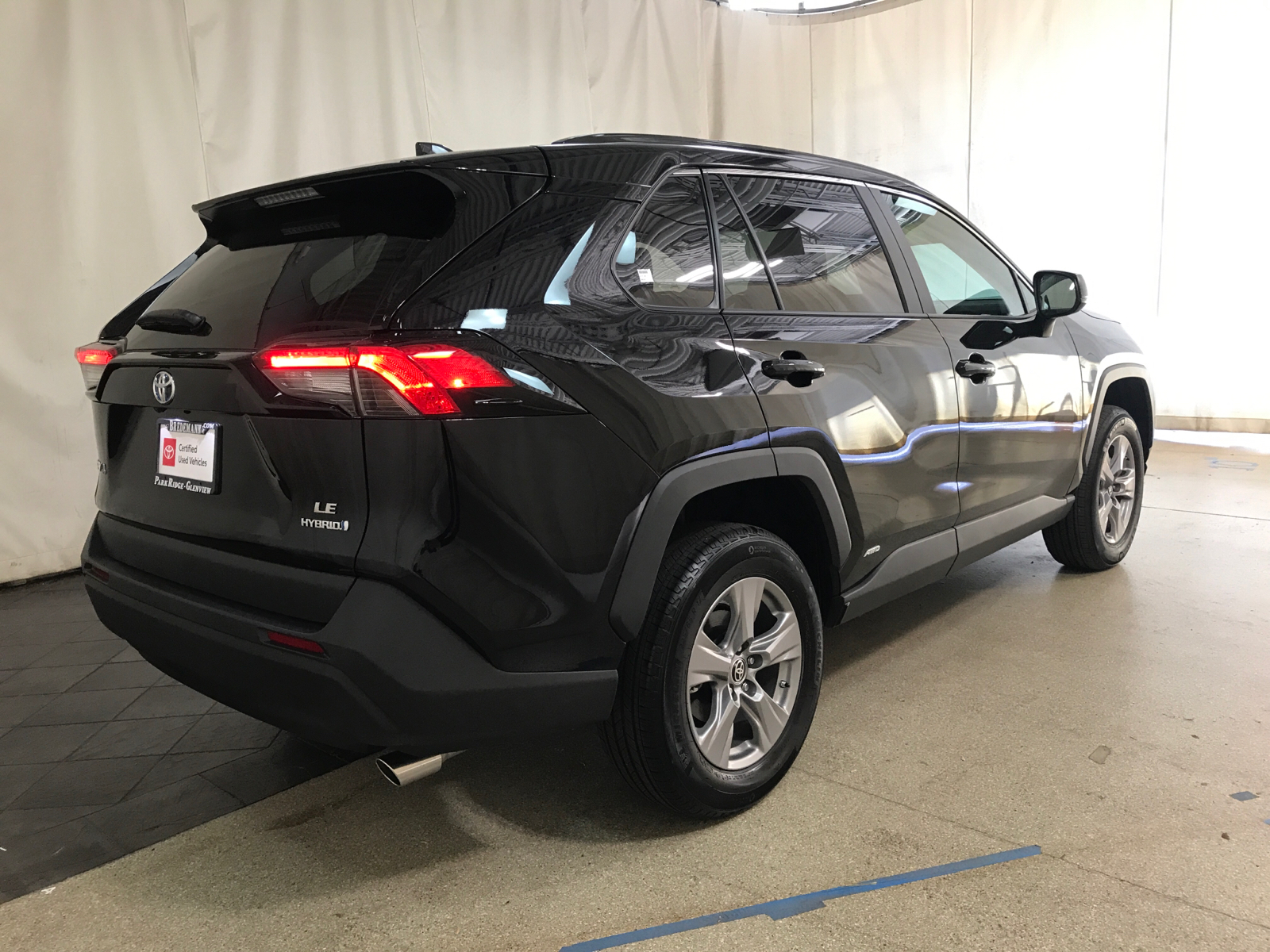 2024 Toyota RAV4 Hybrid LE 3