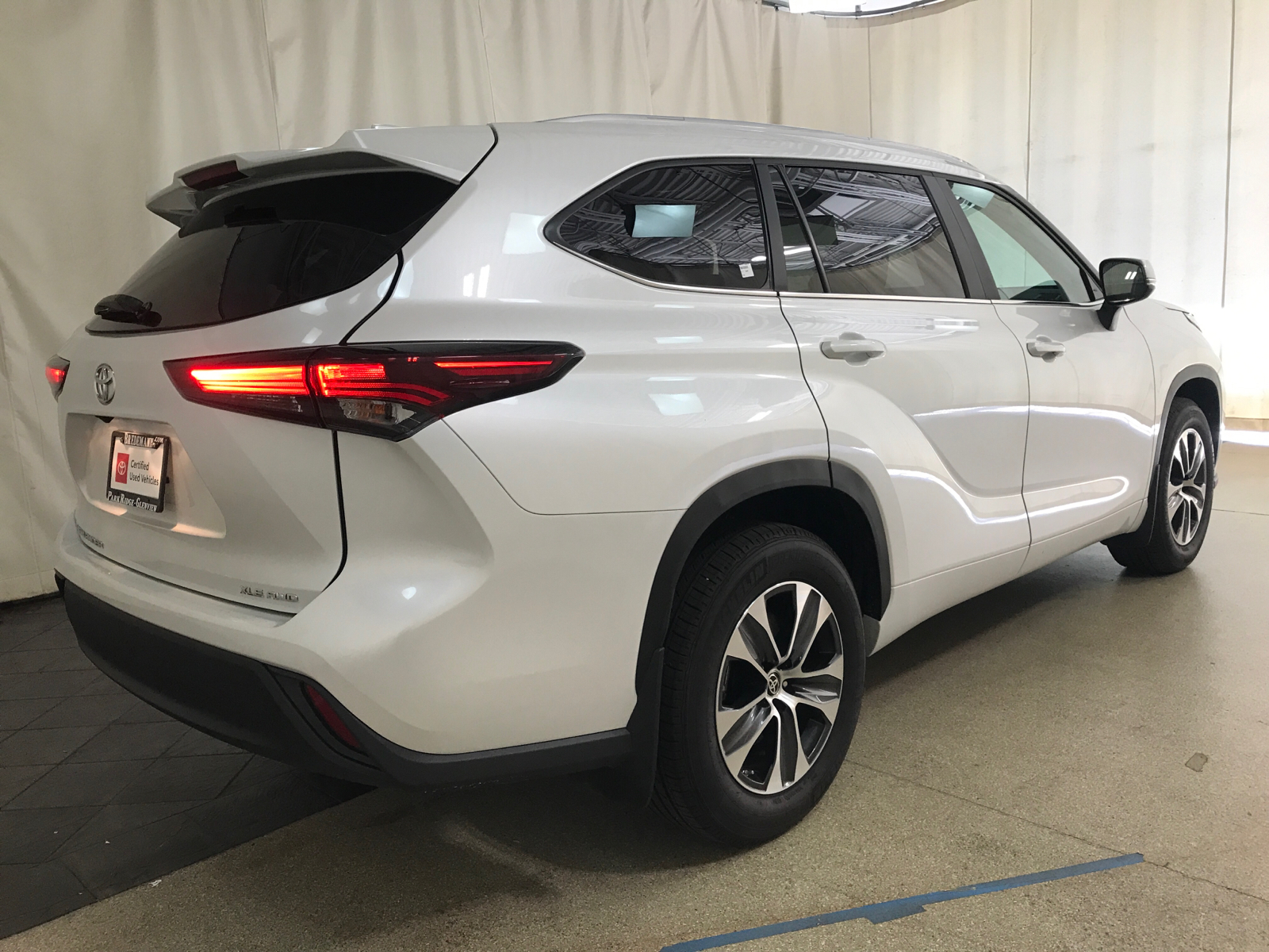 2024 Toyota Highlander XLE 3