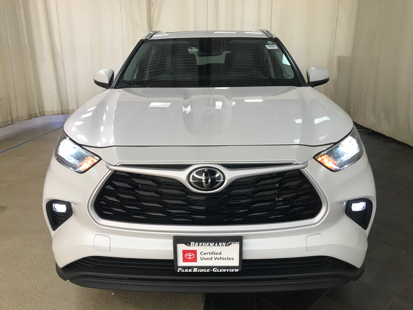 2024 Toyota Highlander XLE 29